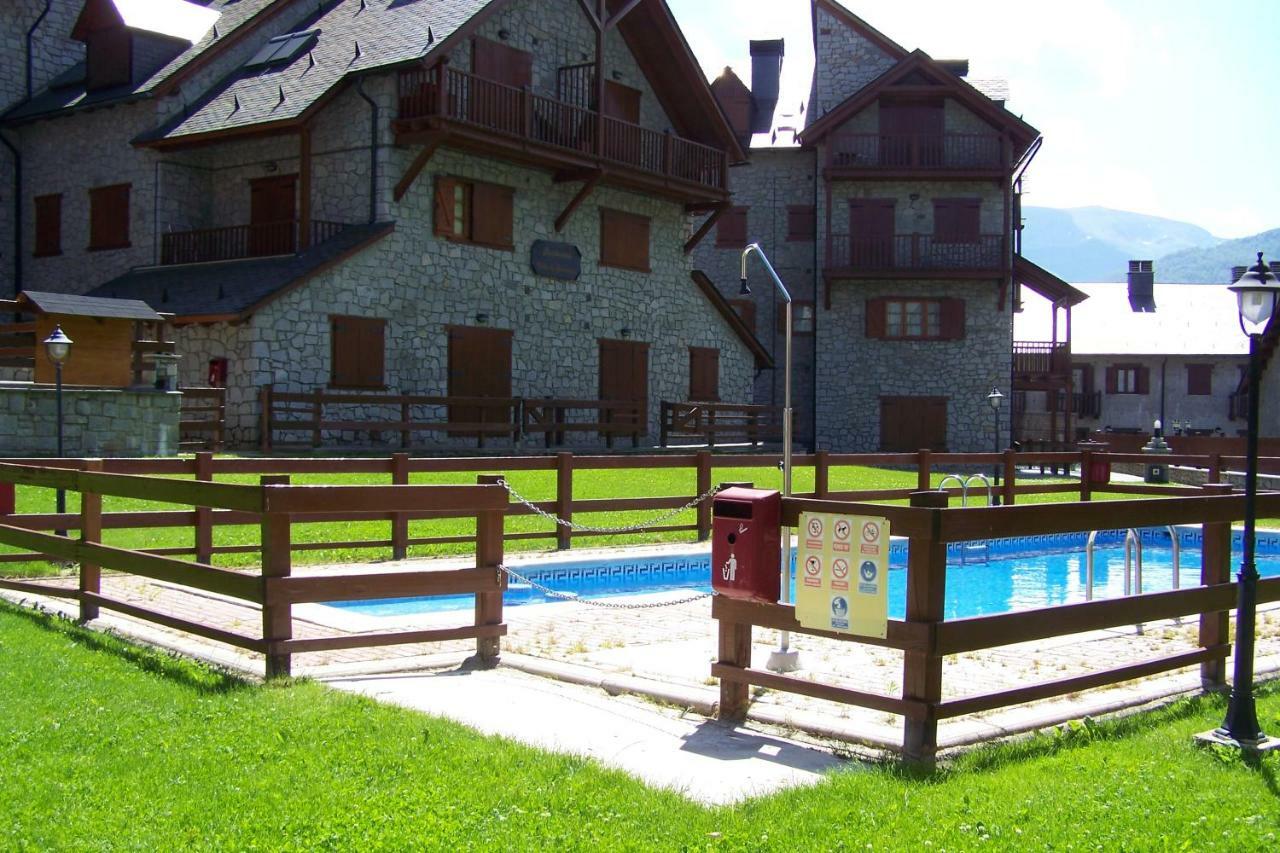 Apartamentos Nevados 24610 Benasque Exteriér fotografie